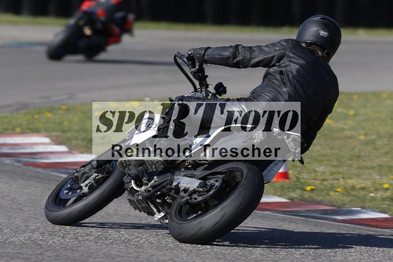 /Archiv-2025/03 04.04.2025 TZ Motorsport ADR/Gruppe rot/backside